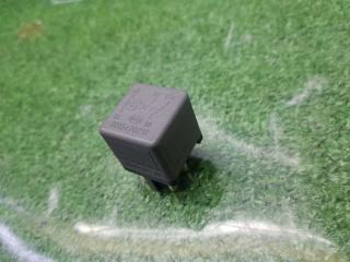 Фото запчасти реле Mercedes-Benz S 1992 контрактная запчасть Запчасть реле Mercedes-Benz S 1992