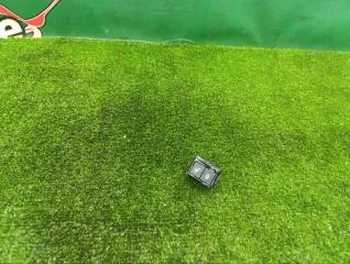 Фото запчасти кнопка блокировки дверей Jaguar XE 2016 контрактная запчасть Запчасть кнопка блокировки дверей Jaguar XE 2016