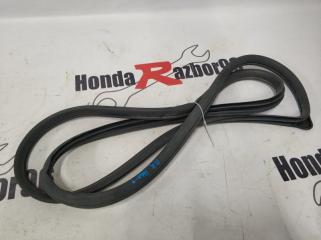 Уплотнитель дверного проема передний правый Honda Civic 2009