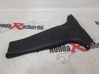 Накладка центральной стойки правая Honda Accord 2006