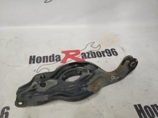 Рычаг подвески задний правый Honda Accord 2006
