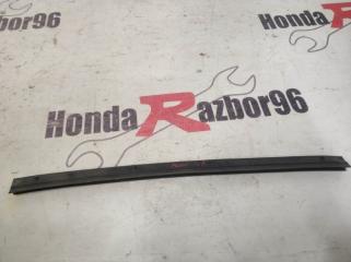 Уплотнитель двери задний правый Honda Civic 2014
