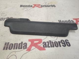 Накладка на порог передняя правая Honda Stream 2000