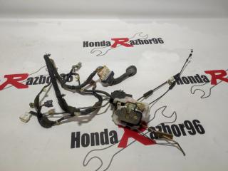 Замок двери передний правый Honda Accord 2007