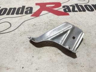 Кронштейн крыла передний правый Honda Civic 5D 8 FK R18A2