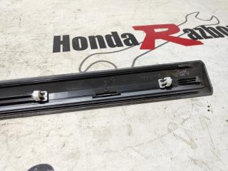 Молдинг на дверь передний левый Civic 2008 4D FD3 LDA2