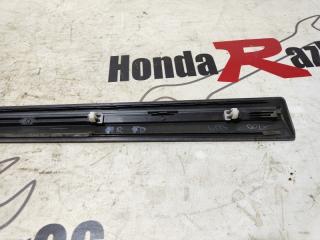 Молдинг на дверь передний правый Civic 2008 4D FD3 LDA2
