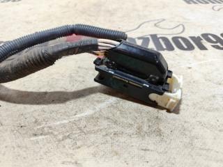 Фишка RAV4 2007 XA30 1AZ-FE