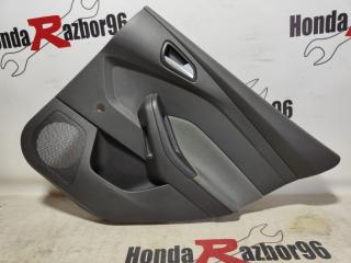 Запчасть дверная карта ( обшивка ) задняя правая Ford Focus 3 2013