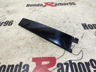 Запчасть накладка двери задняя левая Ford Focus 3 2013