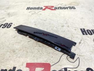 Запчасть накладка двери задняя правая Ford Focus 3 2013