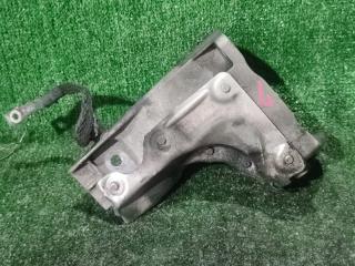 Кронштейн двигателя левый BMW X5