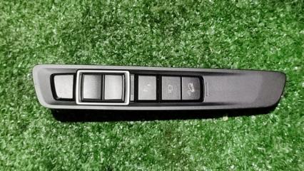 Блок кнопок на центральной консоли BMW X5