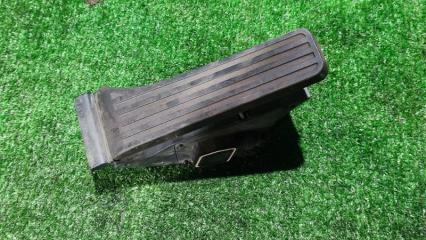 Педаль газа Mercedes C-Class