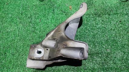 Кронштейн двигателя правый BMW X5