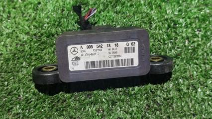 Датчик ускорения Mercedes C-Class