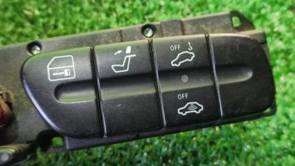 Блок кнопок на центральной консоли C-Class W203