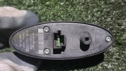 Кнопка стеклоподъемника задняя Mercedes E-Class W211