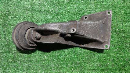 Кронштейн двигателя левый BMW 3