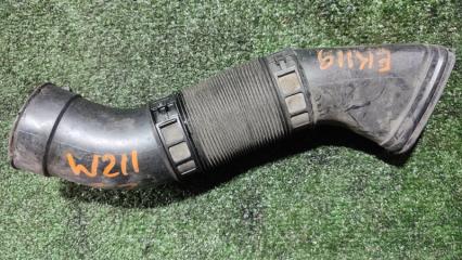 Патрубок воздушного фильтра Mercedes E-Class