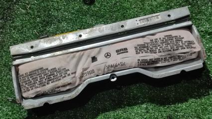 Подушка безопасности в торпедо Mercedes C-Class