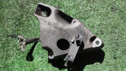 Кронштейн двигателя левый BMW X1