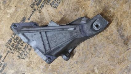 Кронштейн двигателя правый BMW 5