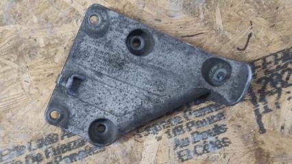 Кронштейн двигателя левый BMW 5