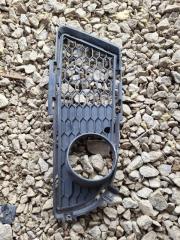 Решетка в бампер левая BMW 3 рестайлинг