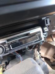Магнитофон Isuzu Bighorn 2000