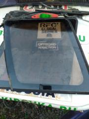 Запчасть стекло боковое Isuzu Bighorn ubs69 4jg2 контрактная Стекло боковое Isuzu Bighorn ubs69 4jg2 контрактная