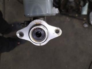 Главный тормозной цилиндр Toyota crown jzs173 1jz Главный тормозной цилиндр Toyota crown jzs173 1jz