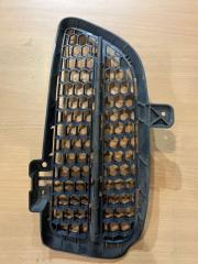 Решетка в бампер левая Volkswagen Touareg 2009