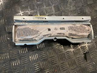 Запчасть подушка коленная Mercedes benz C