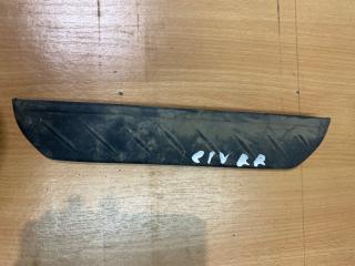 Запчасть накладка на порог задняя правая Honda Civic