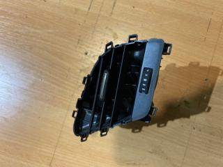 Дефлектор воздушный правый Audi A4 2010 контрактная Дефлектор воздушный правый Audi A4 2010