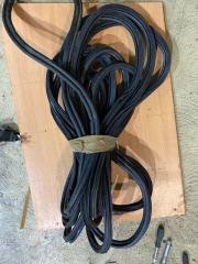 Фото запчасти уплотнитель дверного проёма передний левый Audi A4 2010 контрактная запчасть Запчасть уплотнитель дверного проёма передний левый Audi A4 2010