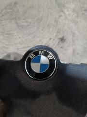 Запчасть эмблема BMW 5 2015