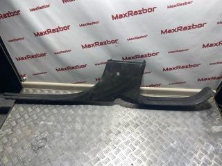 Запчасть накладка порога правая Volkswagen Touareg 2009