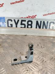 Запчасть петля двери Volkswagen Touareg