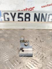 Запчасть петля двери Volkswagen Touareg