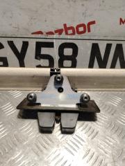 Замок крышки багажника Volvo XC60 контрактная Замок крышки багажника Volvo XC60