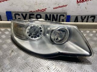 Фара передняя правая Volkswagen Touareg 2009