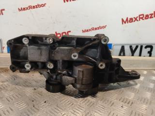 Запчасть кронштейн генератора Volvo XC90