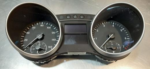Щиток приборов (панель приборов приборка) Mercedes-Benz M-Class 2008