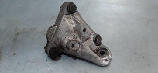 Кронштейн двигателя левый Mercedes-Benz E-Class 1987