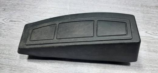 Запчасть накладка салона Land Rover Discovery 2005-2012