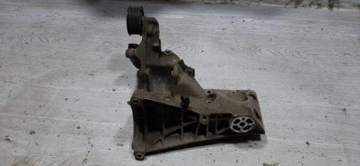 Запчасть кронштейн кондиционера Porsche Cayenne 2003-2010