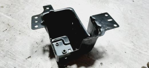 Запчасть кронштейн Mercedes-Benz GL-Class 2014