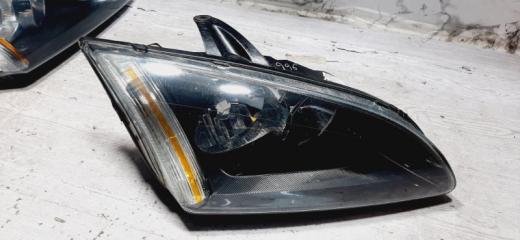 Фара передняя правая Ford Focus 2005-2008